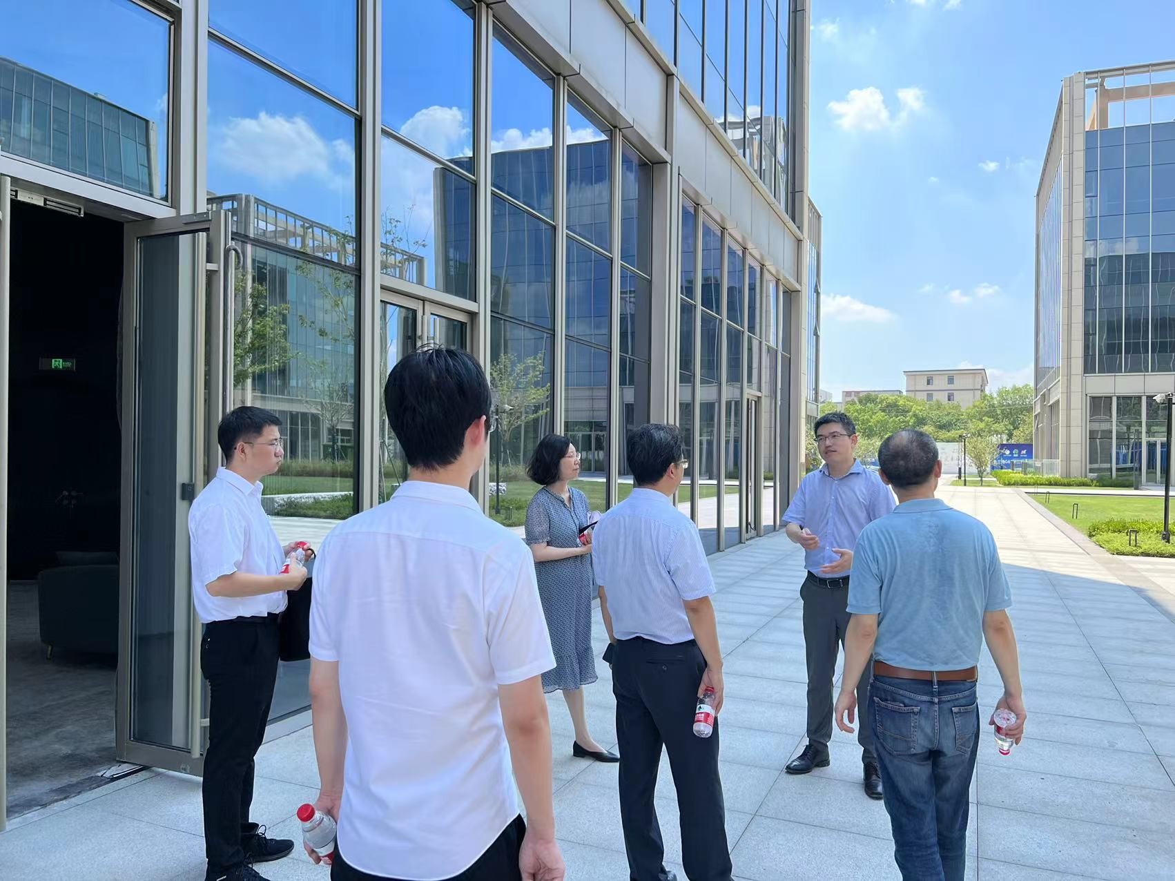 浙江国资公司等领导到访海欣考察2.jpg